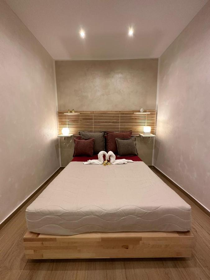 Apartament La Casa Delle Tradizioni Bari Zewnętrze zdjęcie